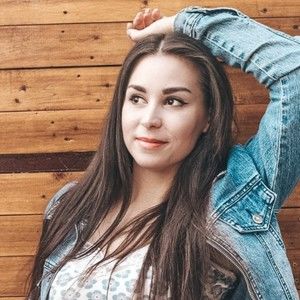 Meet your Posher, Natalie kim